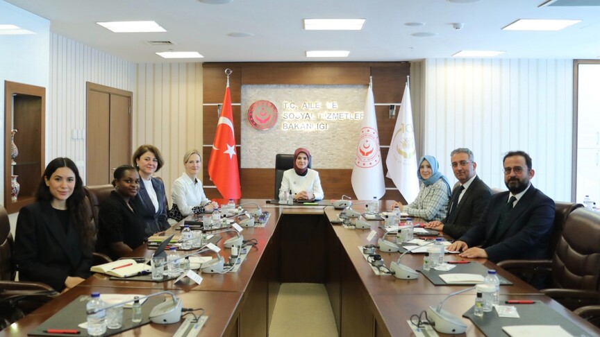 Bakan Göktaş, Meta'nın Güvenlik Direktörü Davis'i Ağırladı