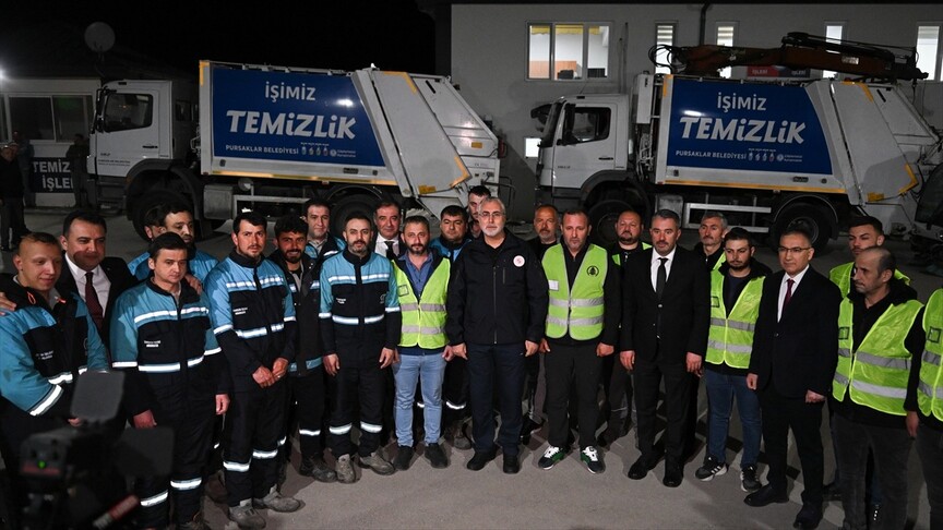 Bakan Işıkhan 1 Mayıs'ı Emekçilerle Kutladı
