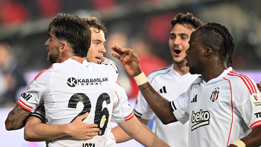 Beşiktaş, Gaziantep FK'yi Deplasmanda 2-0 Mağlup Etti