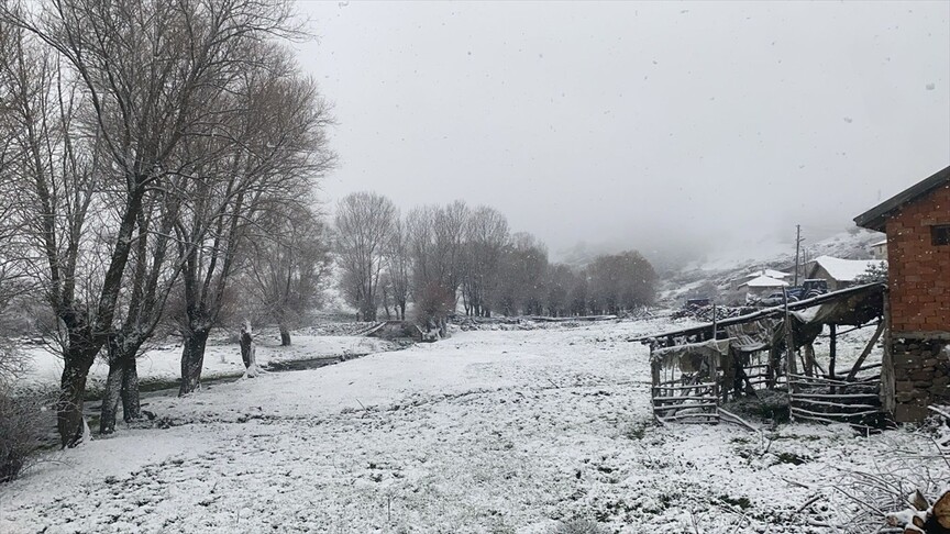 Bazı İllerde Kar Yağışı ve Soğuk Hava Etkili Oluyor