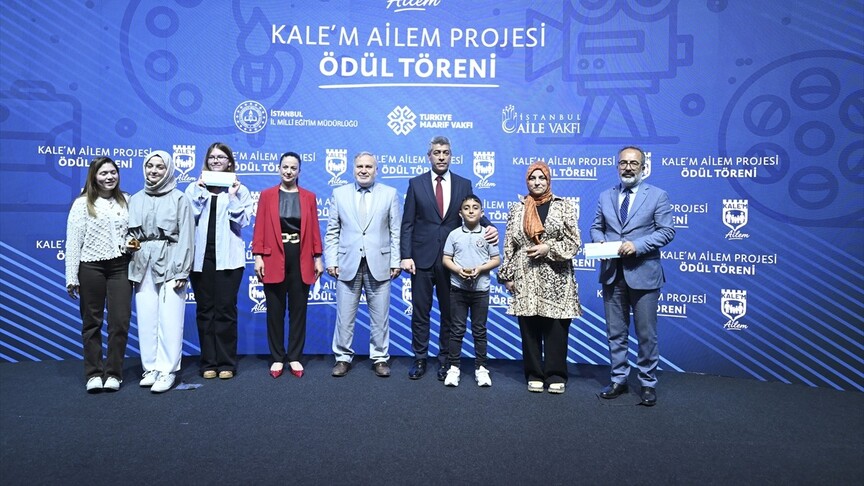 Öğrencilere Aile Yılı'nda Ödül Sevinci