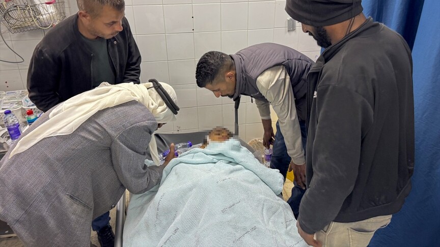 İsrail Askerleri, Batı Şeria'da 16 Yaşındaki Çocuğu Öldürdü