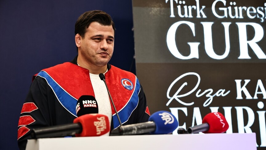 Rıza Kayaalp'e MAKÜ'den Fahri Doktora Unvanı