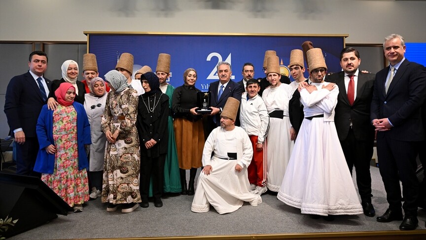 Engelleri Aşan Anne Yüreği Programı AK Parti'de Gerçekleşti