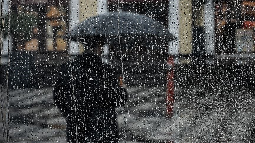 Ülke Genelinde Kuvvetli Sağanak ve Fırtına Uyarısı