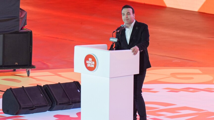 İbiş: Gençliğimiz Hedeflerimizle Yürür