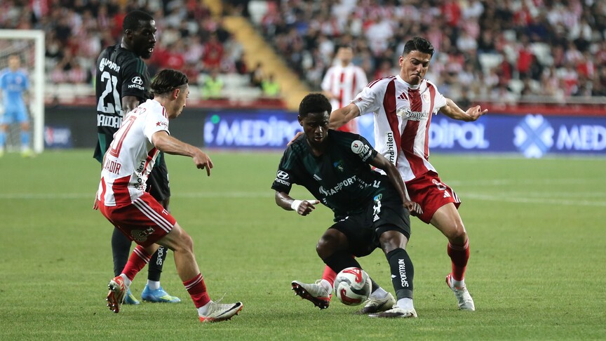 Antalyaspor Süper Lig'e Veda Eden Son Takım Oldu