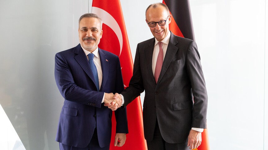Dışişleri Bakanı Hakan Fidan, Almanya'da Merz ile Görüştü
