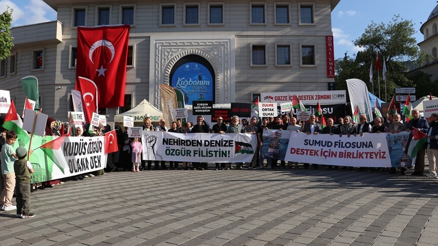 İsrail'in Küresel Sumud Filosu'na Saldırısına Tepkiler Büyüyor