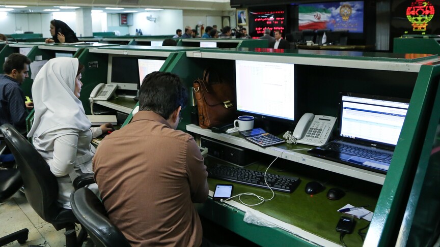 Tahran Borsası, 80 Gün Aradan Sonra Yeniden Açıldı