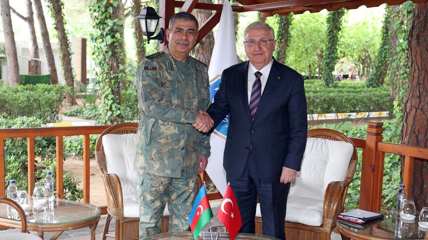Bakan Güler, Azerbaycanlı Mevkidaşı ile Stratejik İletişim Kurdu