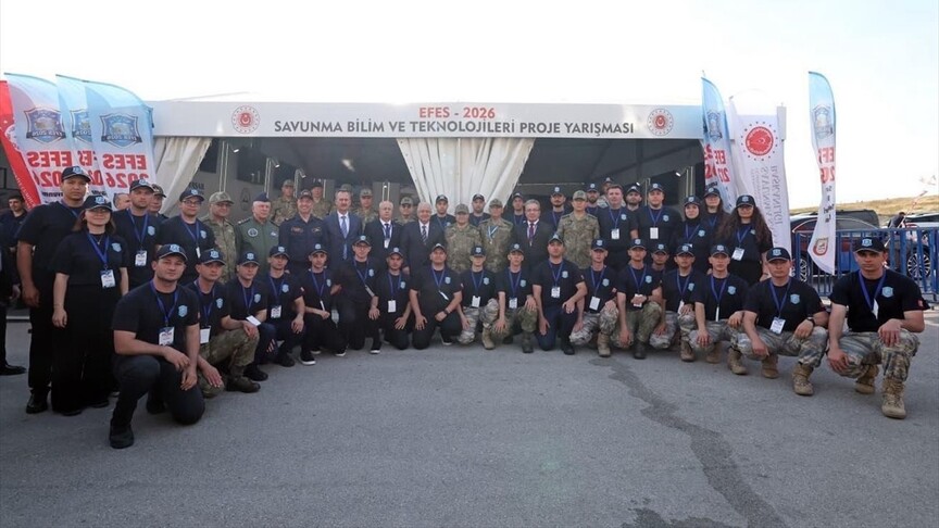Bakan Güler, EFES-2026 Sergisini Ziyaret Etti