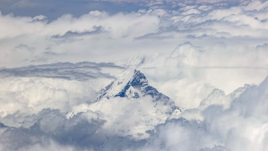 Everest Dağı'nda iki Hint dağcı hayatını kaybetti