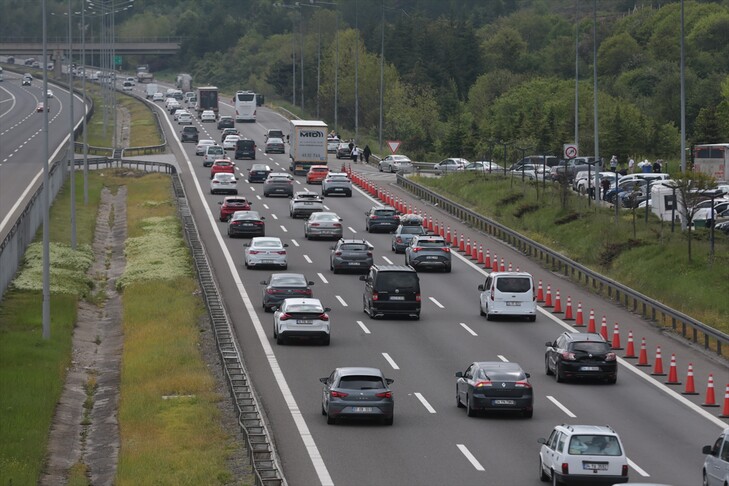 Bolu, Düzce ve Sakarya'da Bayram Tatili Yoğunluğu