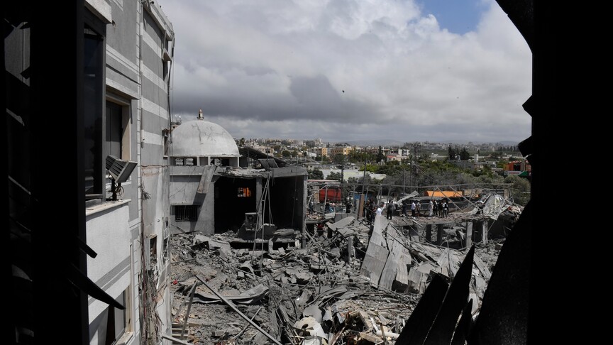 İsrail Hava Saldırıları Lübnan'da 5 Can Aldı