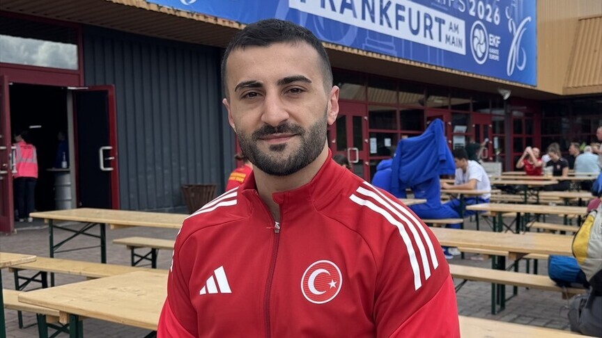 Uğur Aktaş, Avrupa Karate Şampiyonası'nda Gümüş Madalya Kazandı