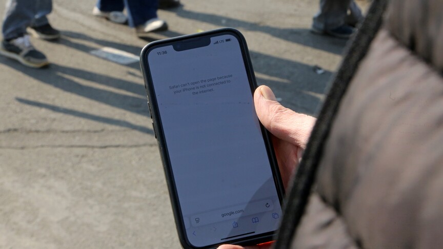 İran'da İnternet Kısıtlamaları Askıya Alındı