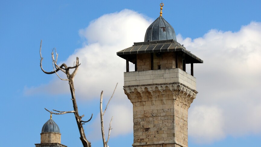 İsrail'in Ezan Yasağı: Dini Bir Savaş İlanı mı?