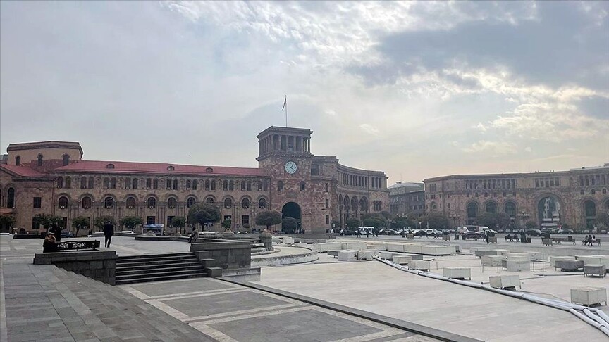 Ermenistan'da Değişim Süreci: Gelecek Ne Getirecek?