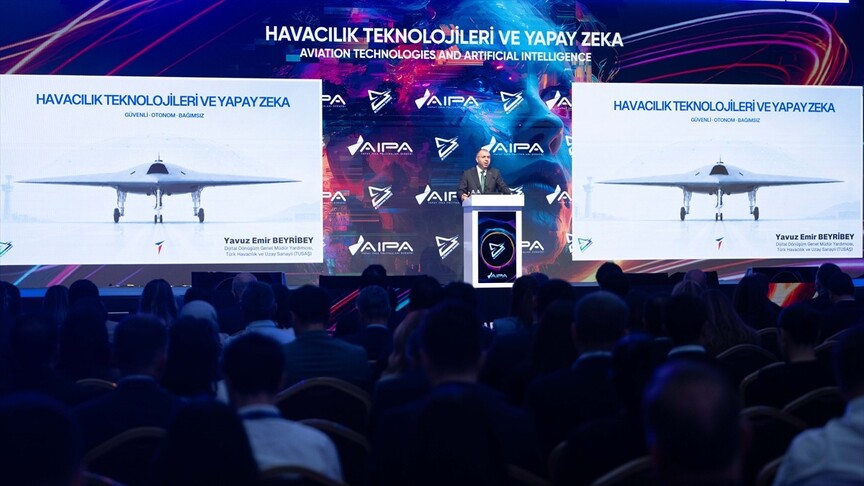 AI Tomorrow Summit'te Yapay Zeka'nın Etkileri Tartışıldı
