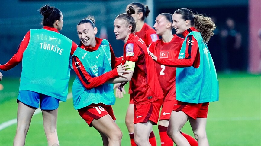 A Milli Kadın Futbol Takımı, Kuzey İrlanda'yı 2-1 Yendi