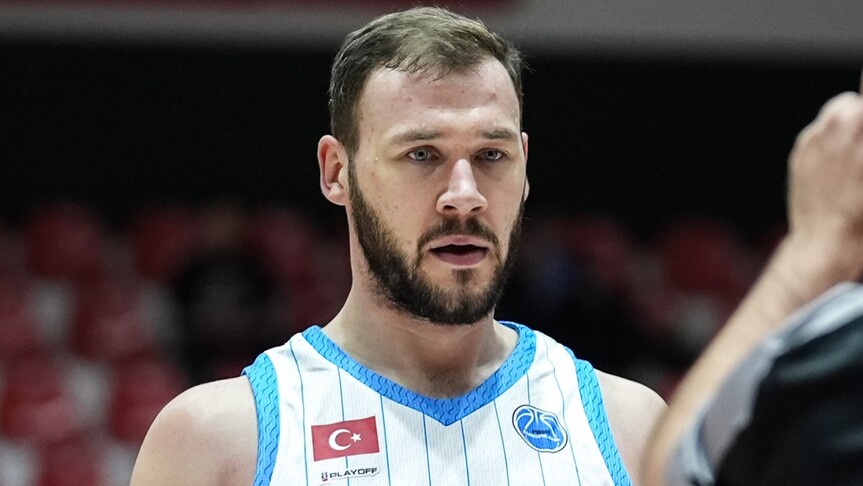Aliağa Petkimspor'dan Martynas Sajus'a Sözleşme Uzatması