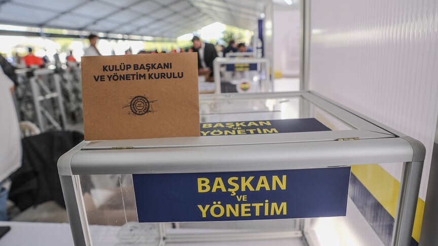 Fenerbahçe'nin Olağanüstü Genel Kurulu Heyecanı Başladı