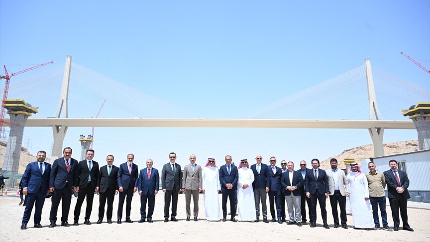 Bakan Uraloğlu Riyad'da Havalimanı Çalışmalarını İnceledi