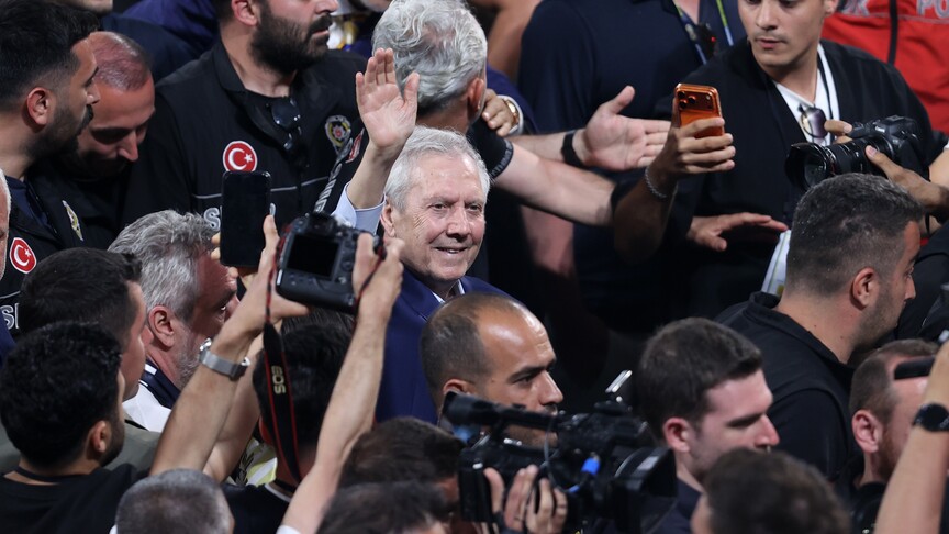Aziz Yıldırım Yeniden Fenerbahçe Başkanı Seçildi