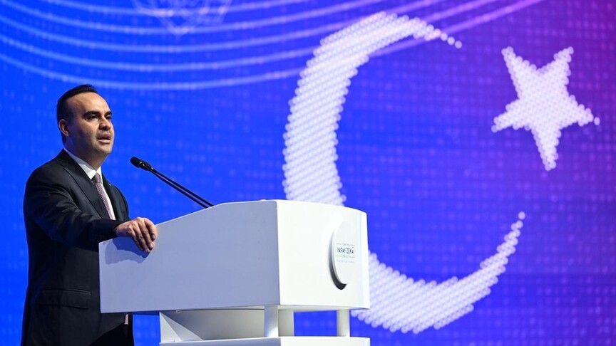 Bakan Kacır: Türkiye Yapay Zeka ile Güç Dengelerini Yeniden Yazıyor