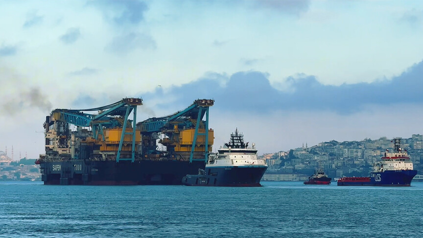 Dünyanın Üçüncü Büyük Vinç Gemisi: Saipem 7000 İstanbul'da