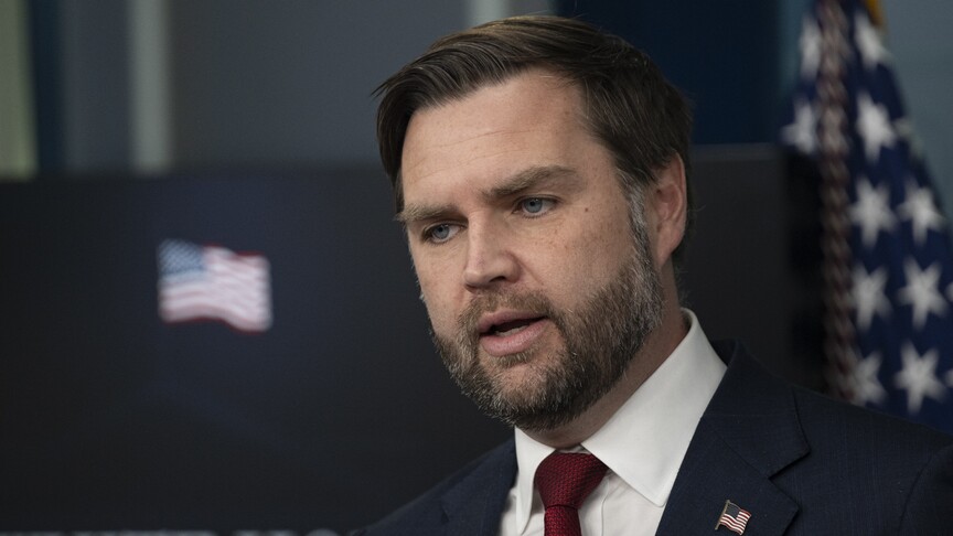 Vance: Trump'ın hedefi Rıza Pehlevi değil