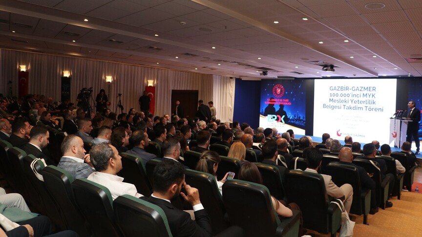 Sakarya'da 100 bininci Mesleki Yeterlilik Belgesi Töreni