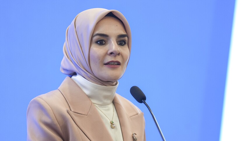 Bakan Göktaş'tan Babalar Günü Mesajı: Babalarımızın Değeri
