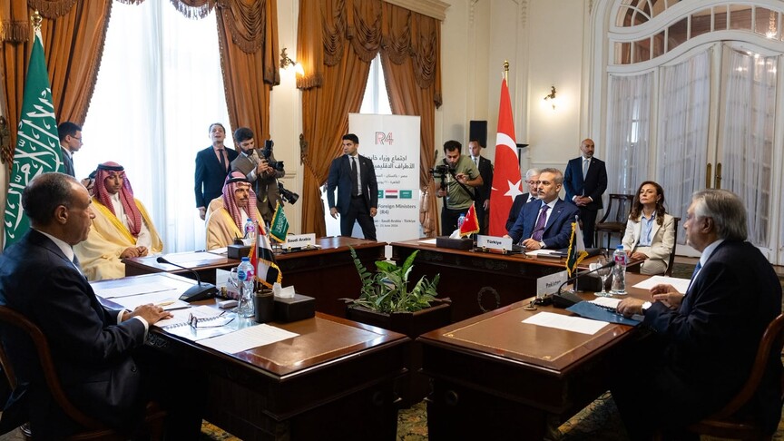 Kahire'de Dört Ülkenin Dışişleri Bakanları Toplandı