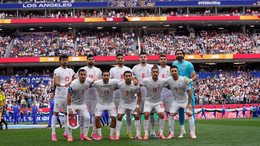 İran Futbol Takımı Los Angeles'ta Mesaj Bıraktı