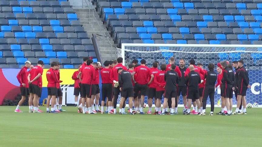 A Milli Futbol Takımı Los Angeles'ta İlk İdmanını Yaptı