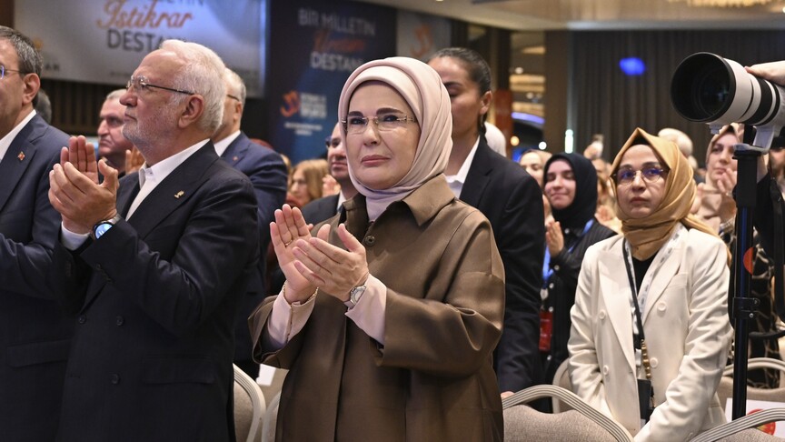 Emine Erdoğan, AK Parti 33. İstişare Toplantısında Önemli Paylaşımlarda Bulundu