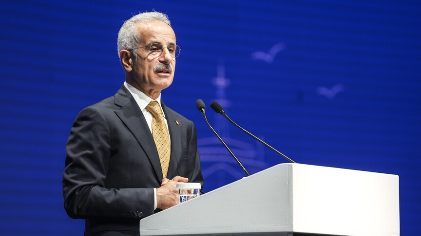 Ulaştırma Bakanı Uraloğlu, Denizcilik Zirvesi'nde Açıklamalarda Bulundu