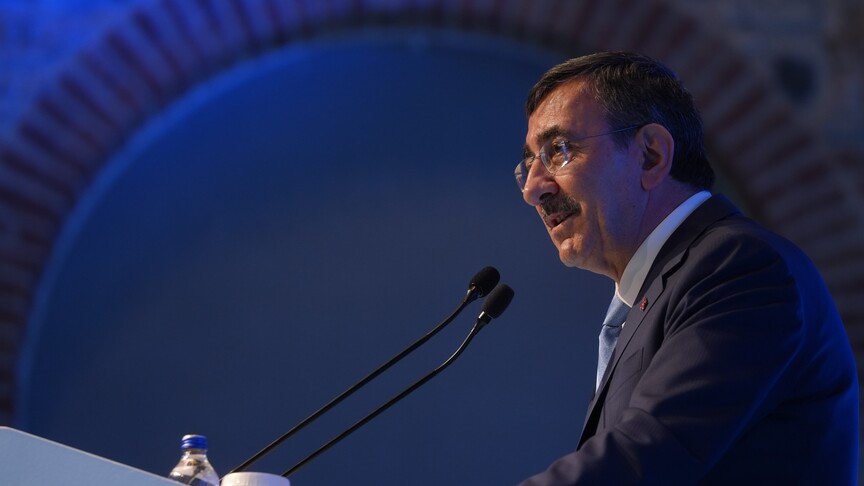 Cumhurbaşkanı Yılmaz, Dış Ticareti Değerlendirdi: İhracat 400 Milyar Doları Aştı