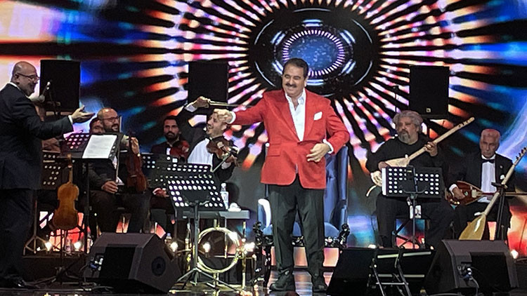 İbrahim Tatlıses Yıllar Sonra Sahne Aldı