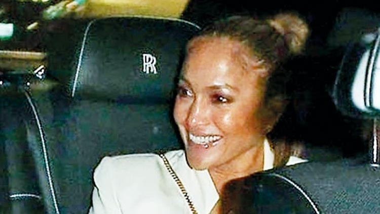 Jennifer Lopez'in Yeniden Aşkı: Mutluluğun Sırrı Ne?