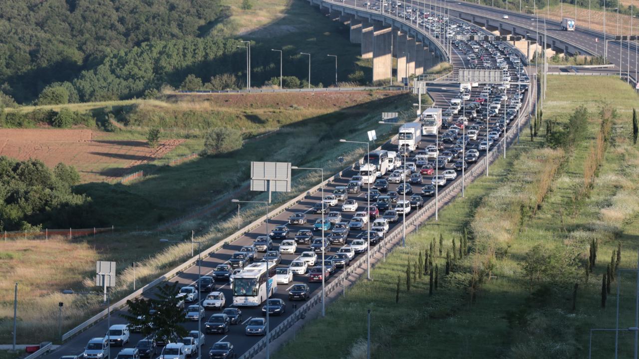 Kurban Bayramı'nda 29 Milyon Araç Otoyol ve Köprülerden Geçti