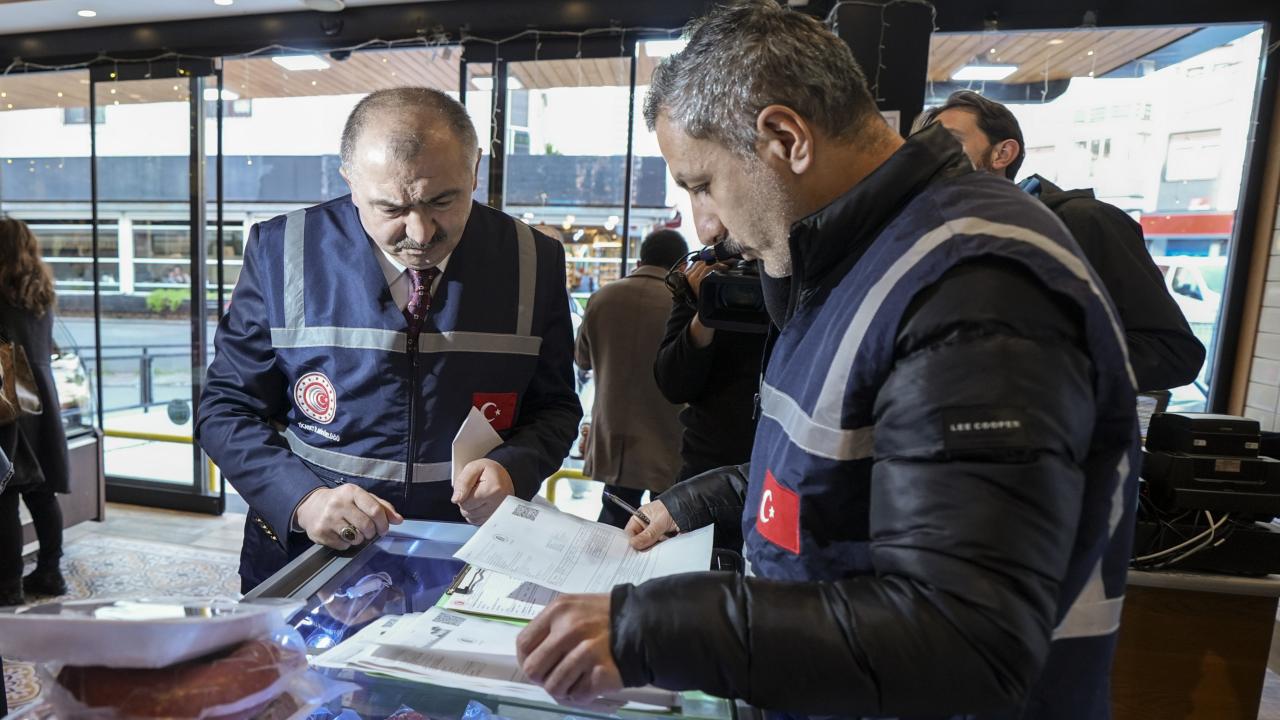 Beyoğlu'nda Restorana 274 Bin TL Ceza: Servis Ücretleri Denetlendi