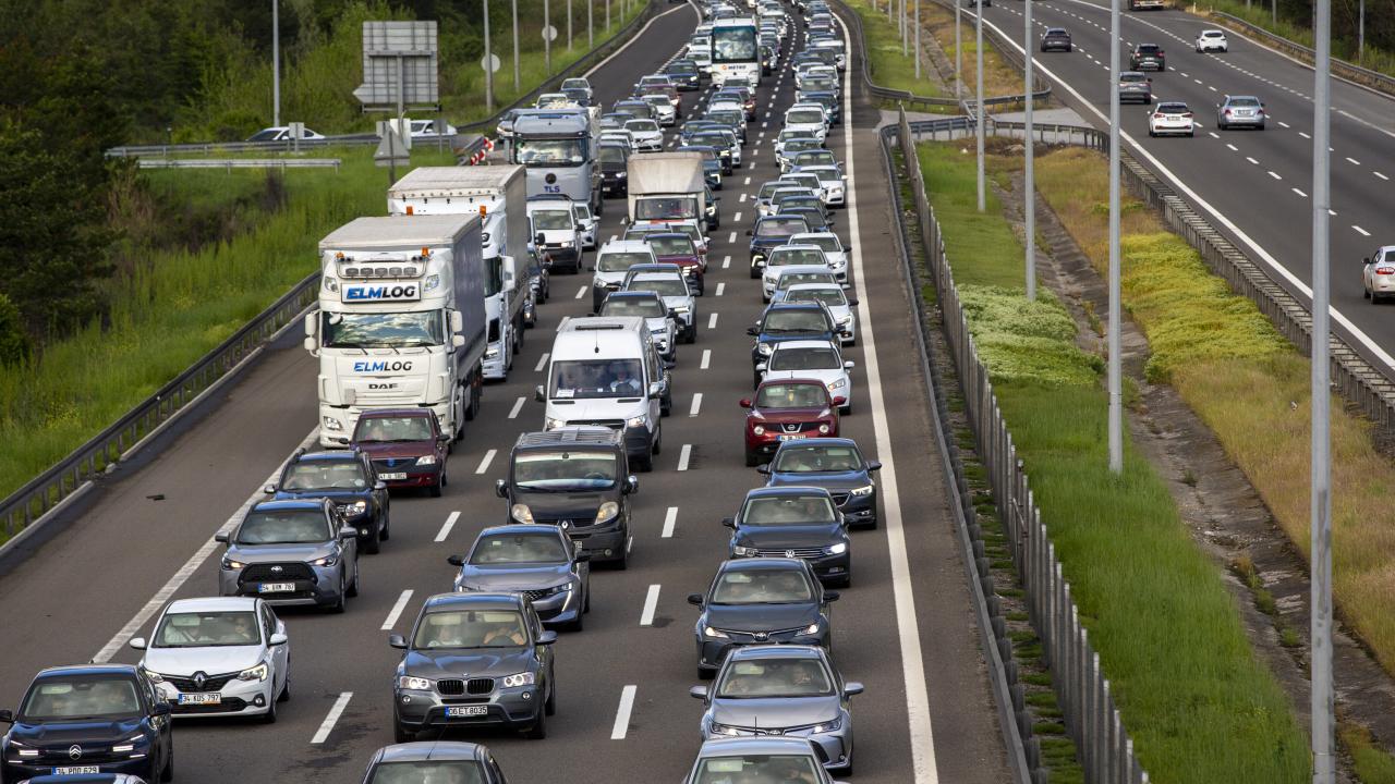 Türkiye’nin Trafiğe Kayıtlı Araç Sayısı 34 Milyonu Geçti