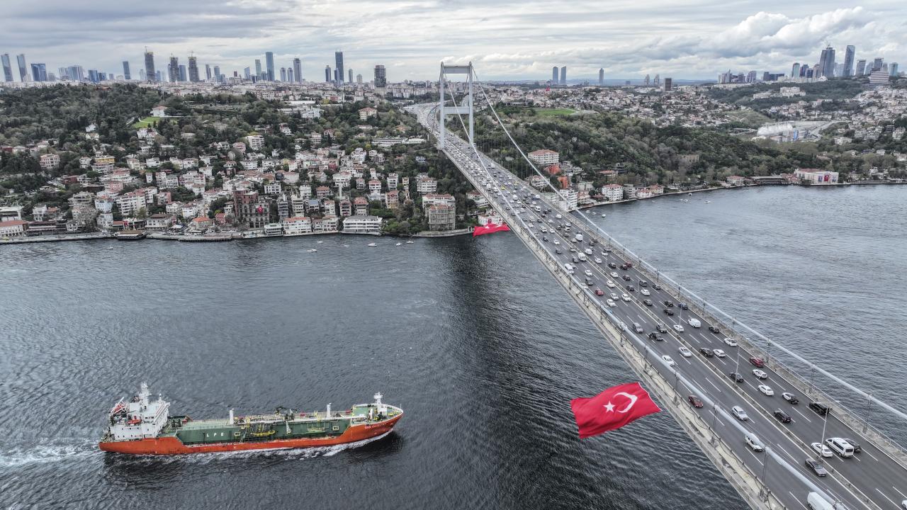 Boğaz Geçiş Ücretleri 1 Temmuz'da Artıyor