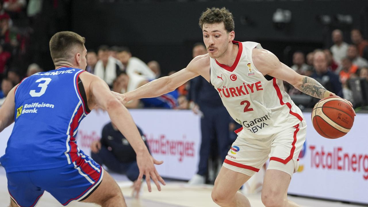 12 Dev Adam, Sırbistan'ı Mağlup Etti: 94-86