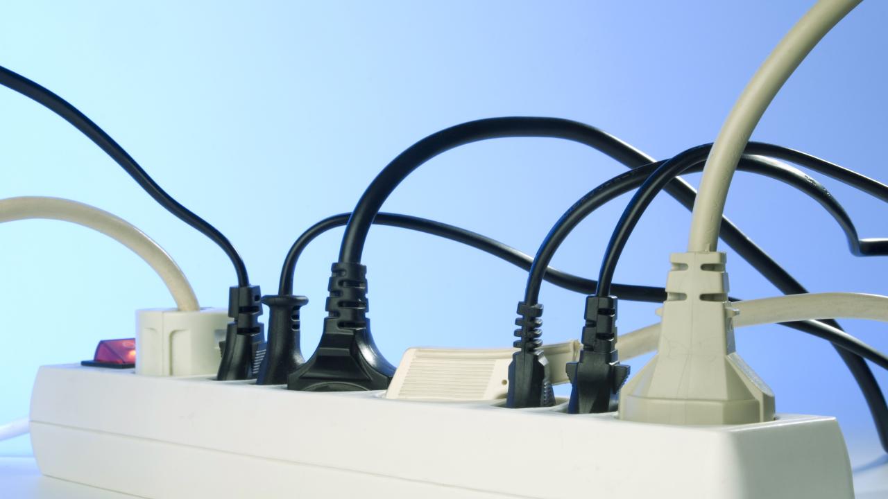 Dünya 230 Voltta Buluşabilir: Elektrik Standartları Değişiyor