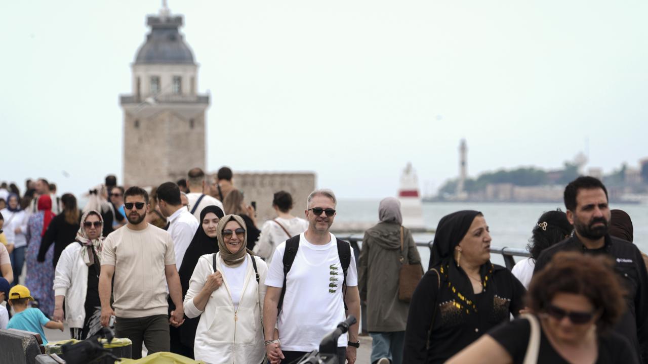 İstanbullular Sahillerde Bayram Coşkusunu Yaşadı